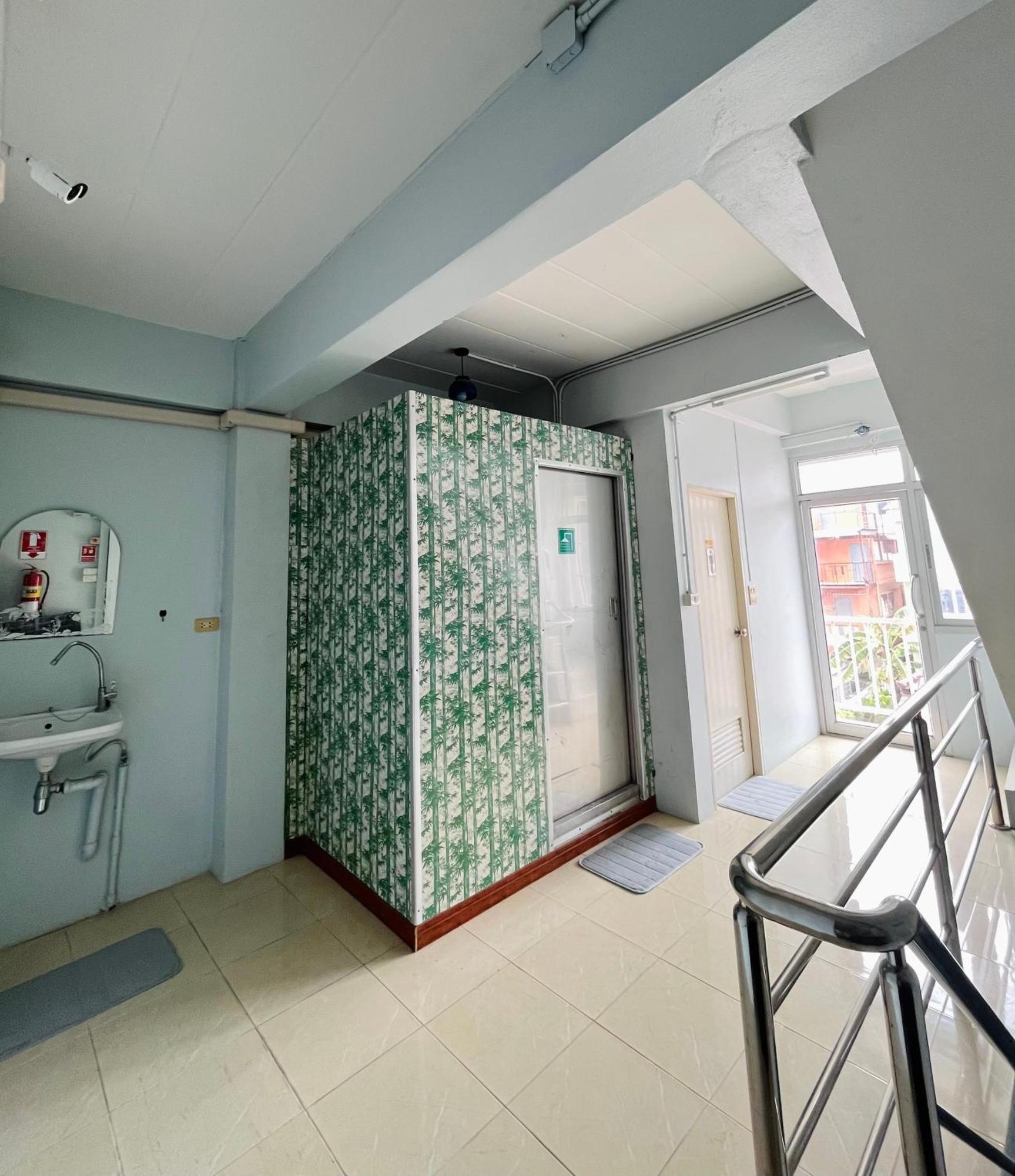 Patone Hostel Phra Nakhon Si Ayutthaya Exterior foto